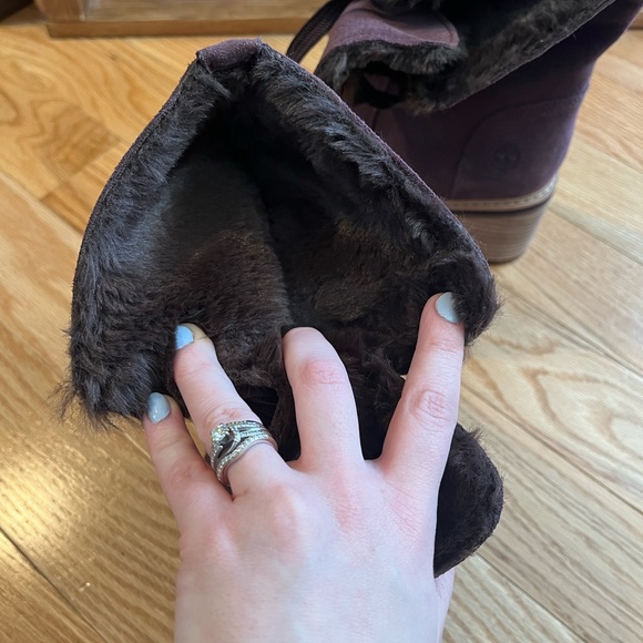 Burgundy Timberland winter boots, size 7. Condition: like new! - Picture 3 of 6